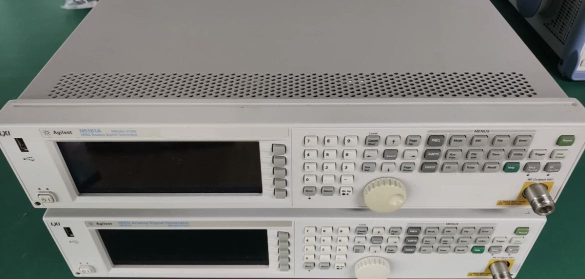 61dcf9b238d3b.jpg N5181A實(shí)體.jpg