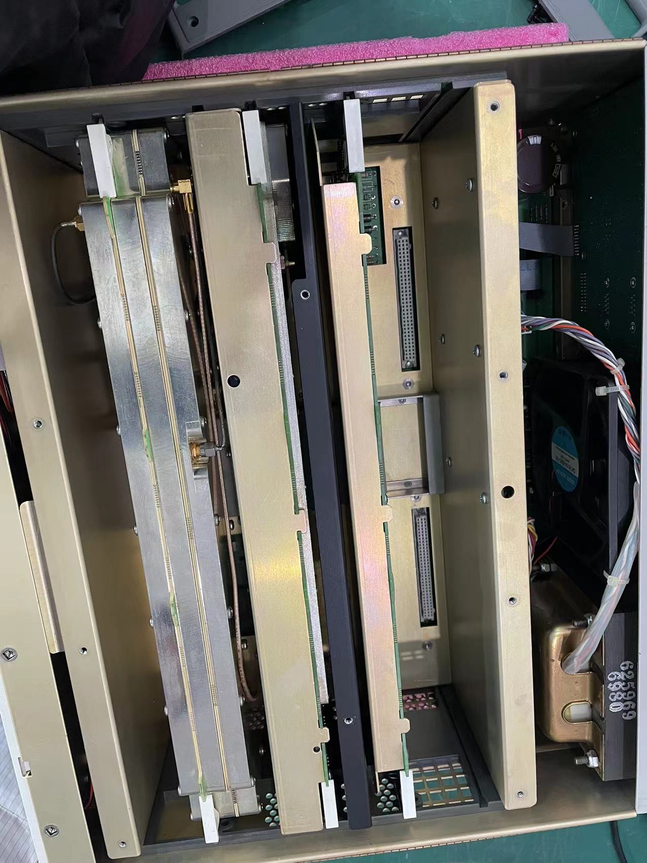 636479f05d103.jpg 維修多功能校準儀FLUKE5700A 3.jpg