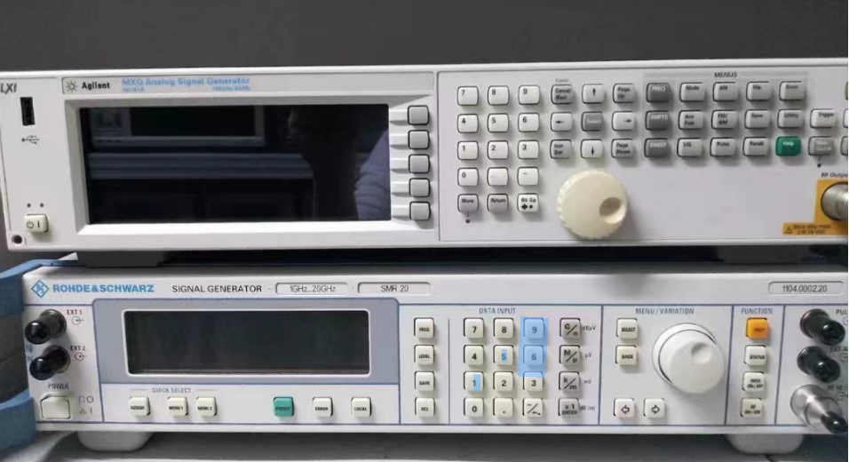 64d585953048b.png 信號(hào)源SMR20 4.png